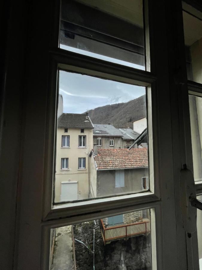 Superbe Appartement Au Bord De La Riviere Ax-les-Thermes Exterior photo